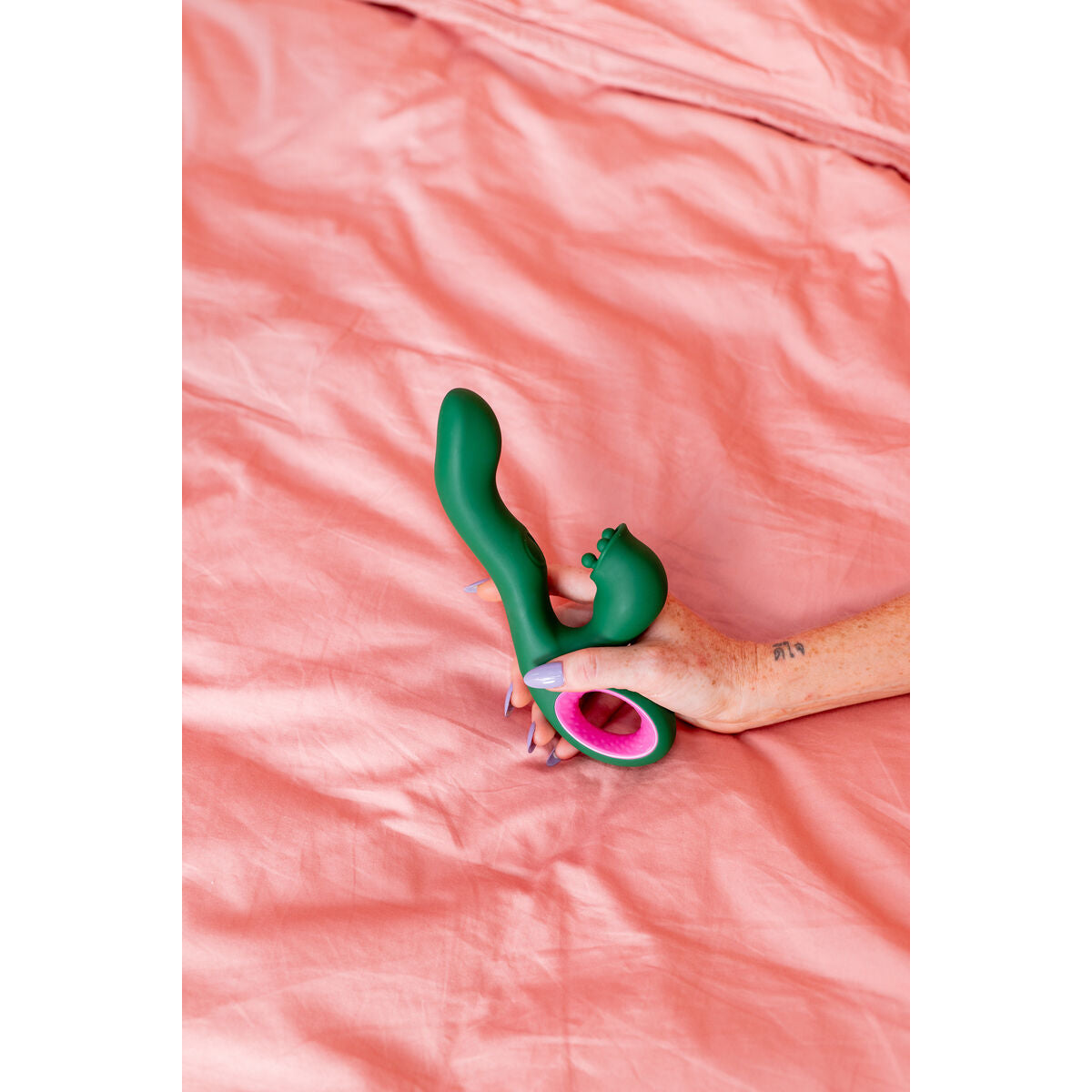G-Spot Vibrator FemmeFunn Green-4