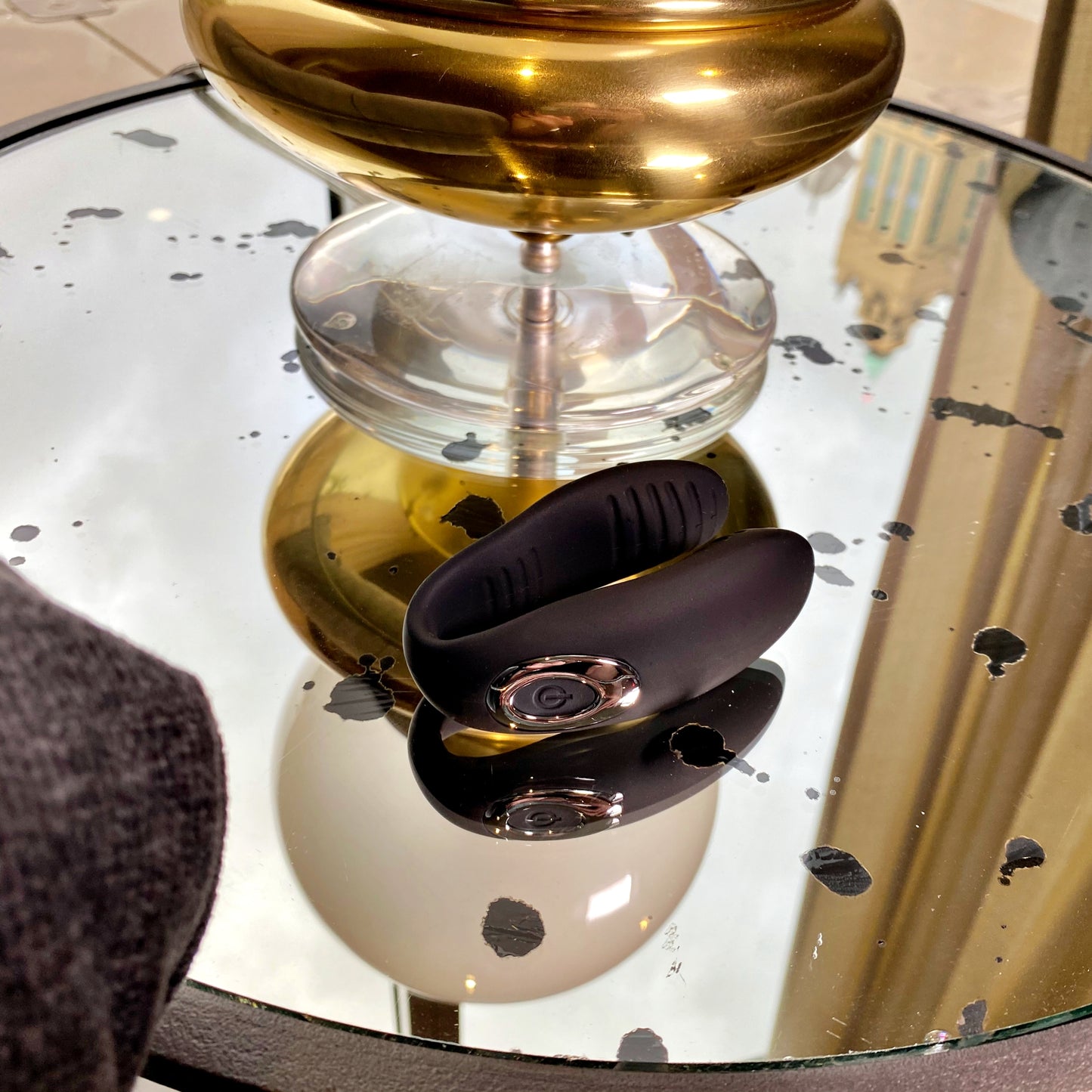 Hestia - Lightweight U-Shaped Vibrator - G-Spot Clitoral Vibrator-4