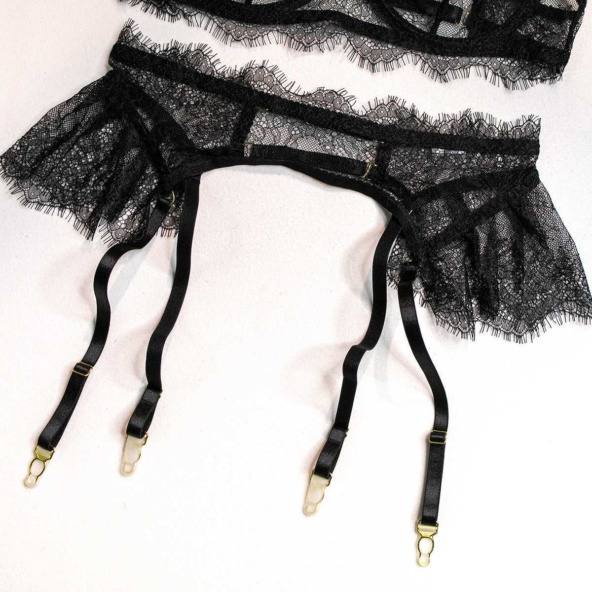 Wholesale Black Sexy Lace Bra and Panties Set with Feather Details Garter Details